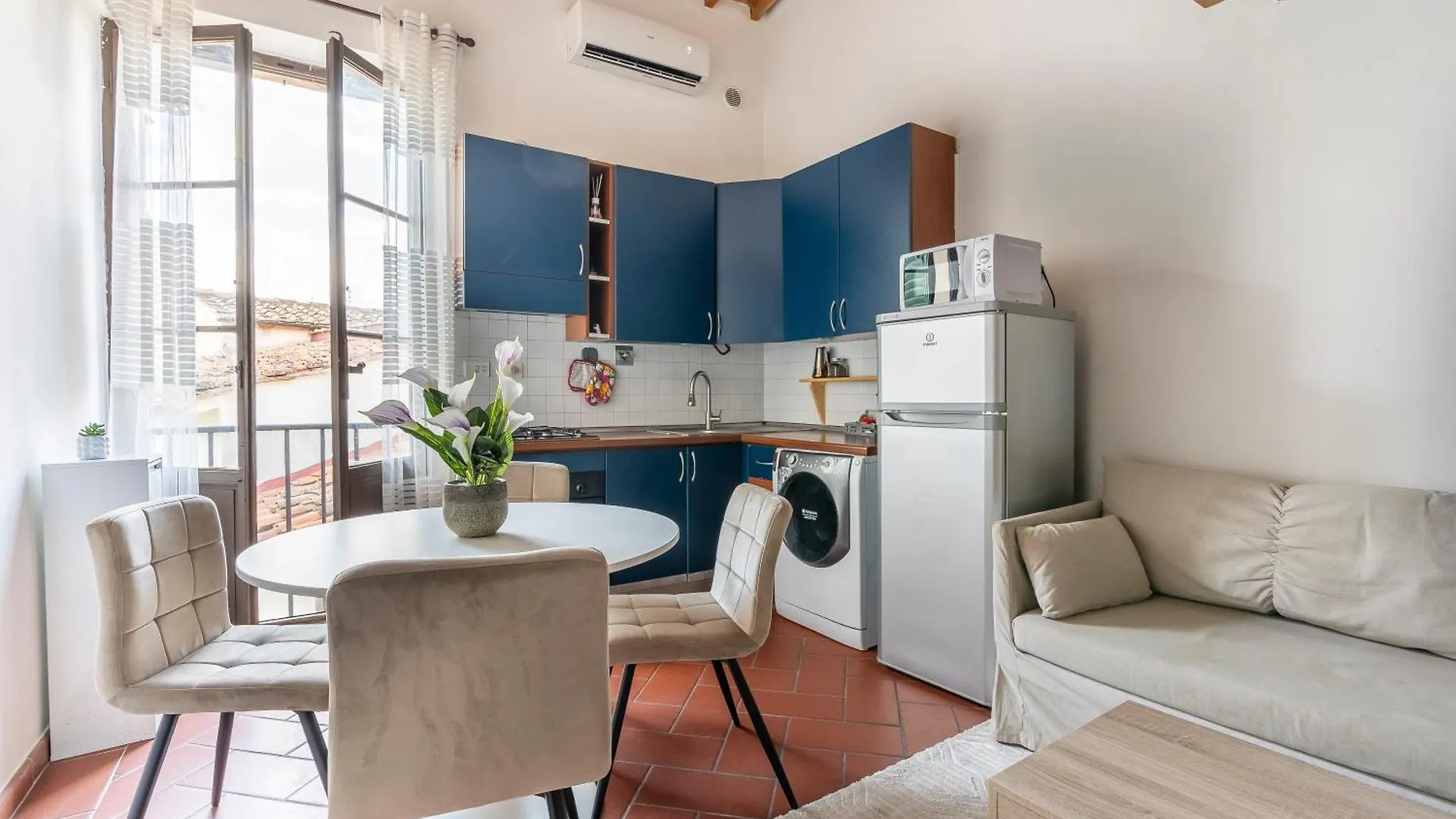 Apartment Piazza Santo Spirito Appartamento Con 2 Camere Matrimoniali Florence