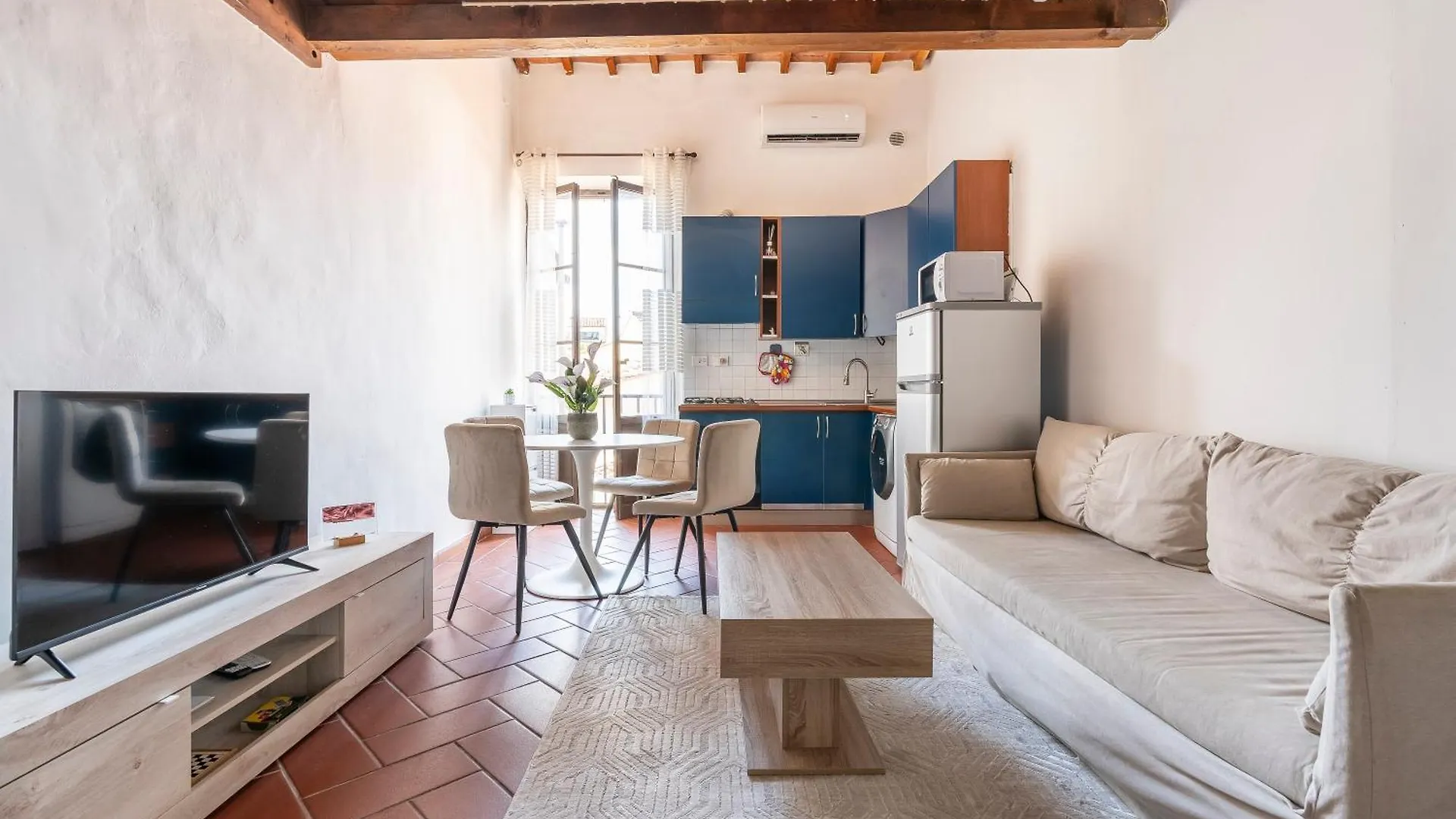 Piazza Santo Spirito Appartamento Con 2 Camere Matrimoniali Florence Apartment